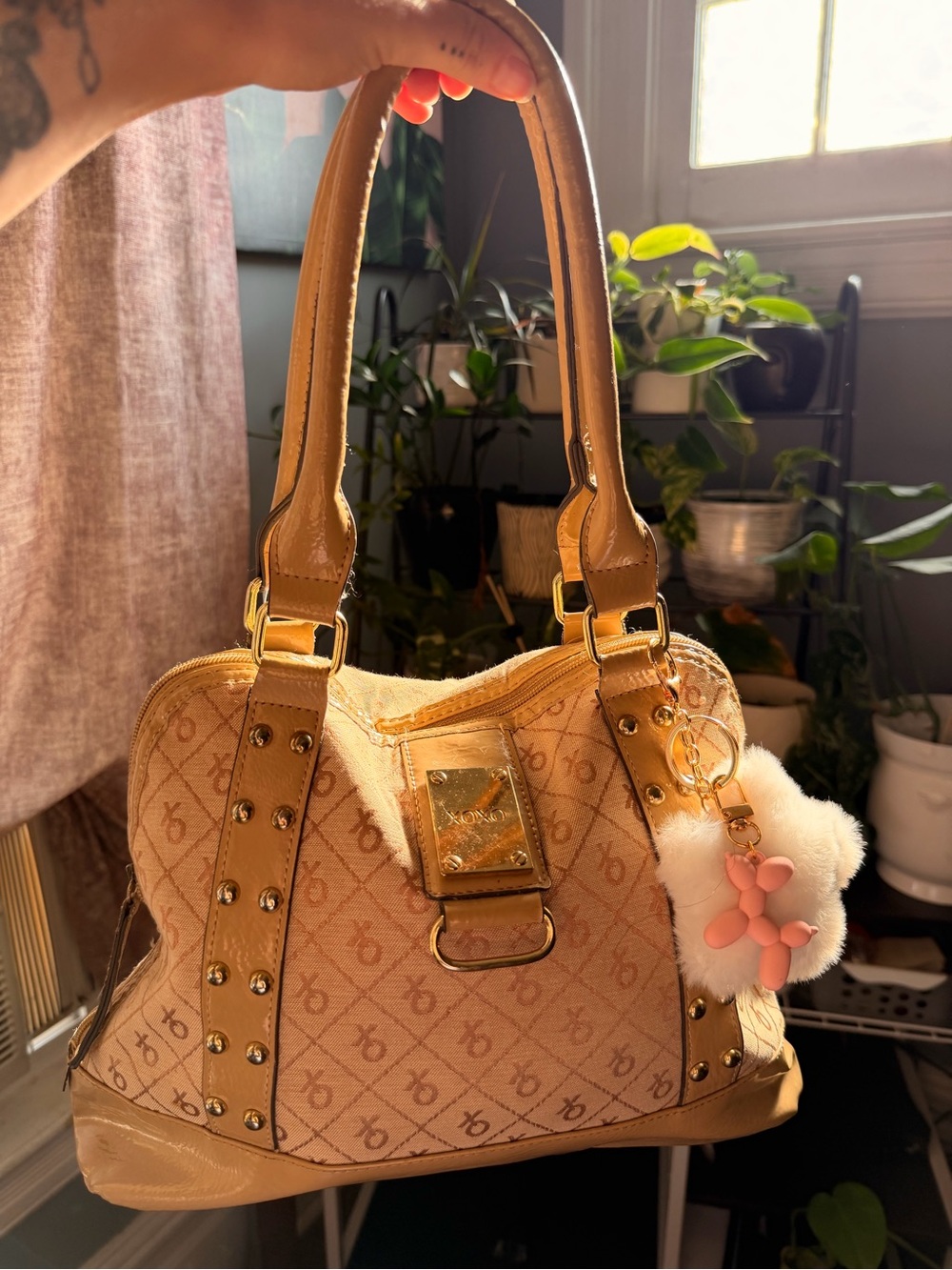 2000s XOXO tan shoulder bag
